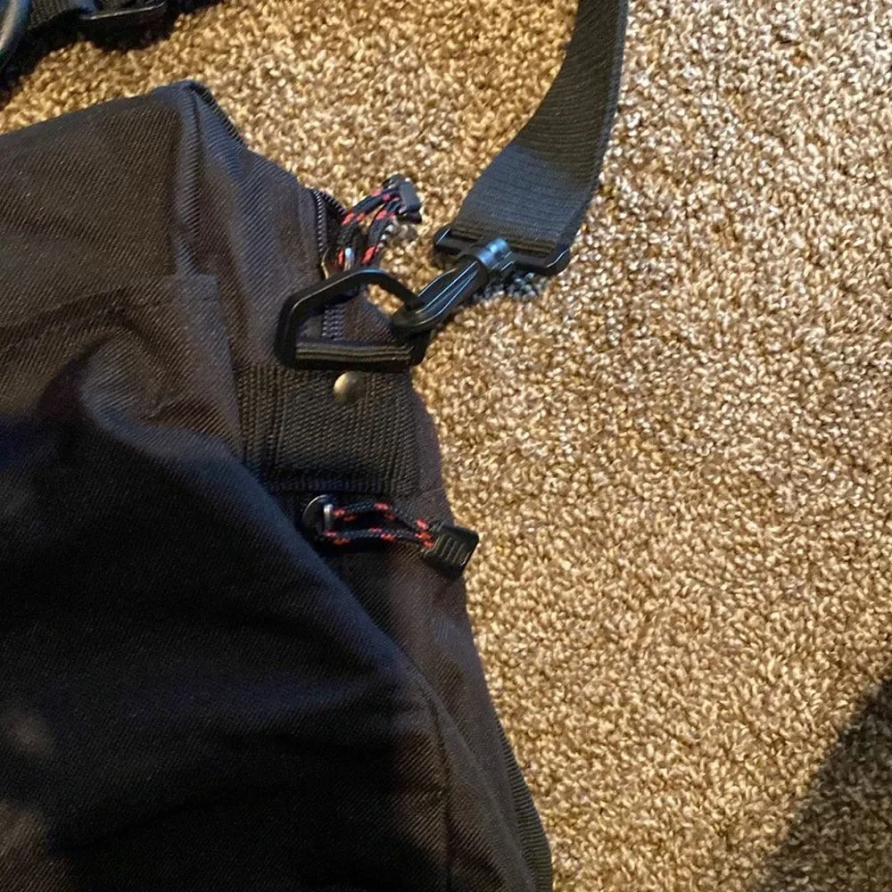 U.S. Luggage NY messenger bag computer bag color black